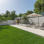 In Mit Grill- Pool By Interhome * 프예스차나 우발라