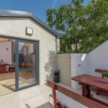 In Mit Grill- Pool By Interhome *